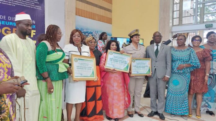 Mme Nioulé Tiécoura Nicole Honorée par le Prix « Bâtisseuse de Ponts de la Paix »