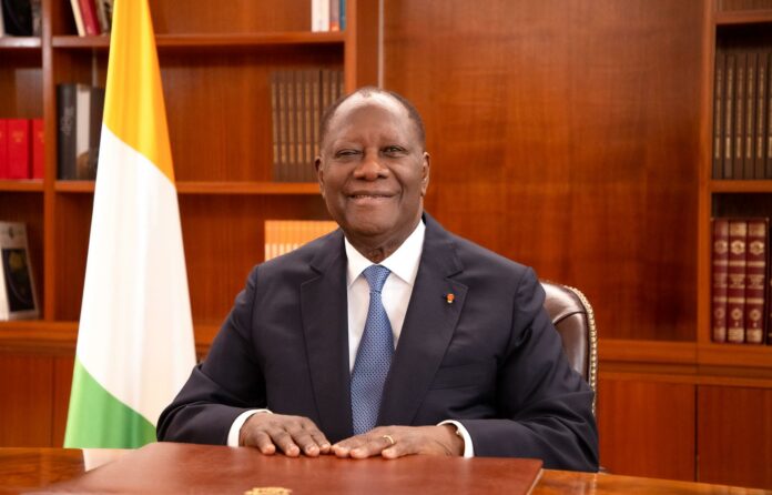 Alassane Ouattara s’engage pour une élection présidentielle apaisée en Côte d’Ivoire en 2025