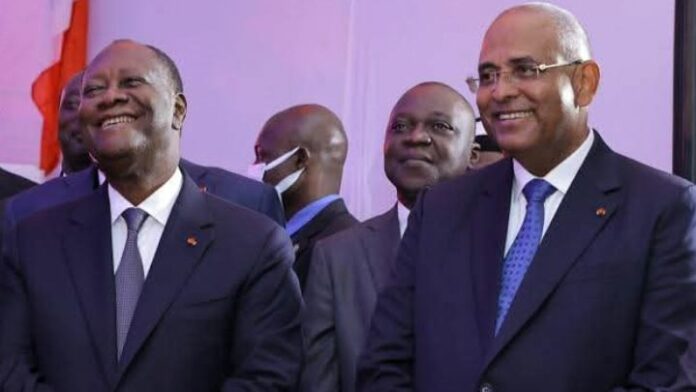 Le président de la République de Côte d’Ivoire, Alassane Ouattara, a annoncé le mardi 7 janvier 2025 la nomination de Patrick Achi au poste de Ministre d’État et Conseiller Spécial à la Présidence de la République. Cette décision, rendue publique via un communiqué officiel diffusé sur les réseaux sociaux de la présidence, marque le retour d’une figure influente de la politique ivoirienne dans les plus hautes sphères du pouvoir.